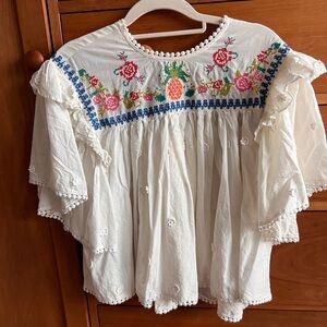 Farm Rio Top S never worn!